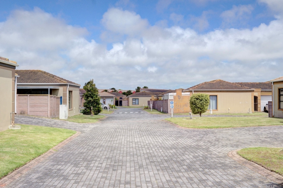 3 Bedroom Property for Sale in Parsonsvlei Eastern Cape